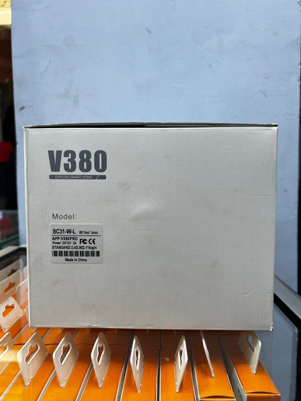 SC28-W-L Smart Net Camera side 2 